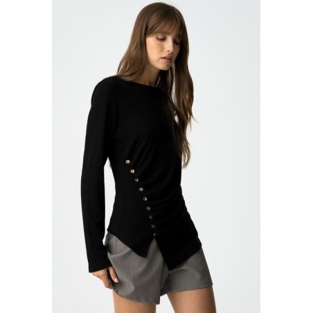 Camiseta negra slim fit con botones dorados – modelo Chilli de Tiffosi.