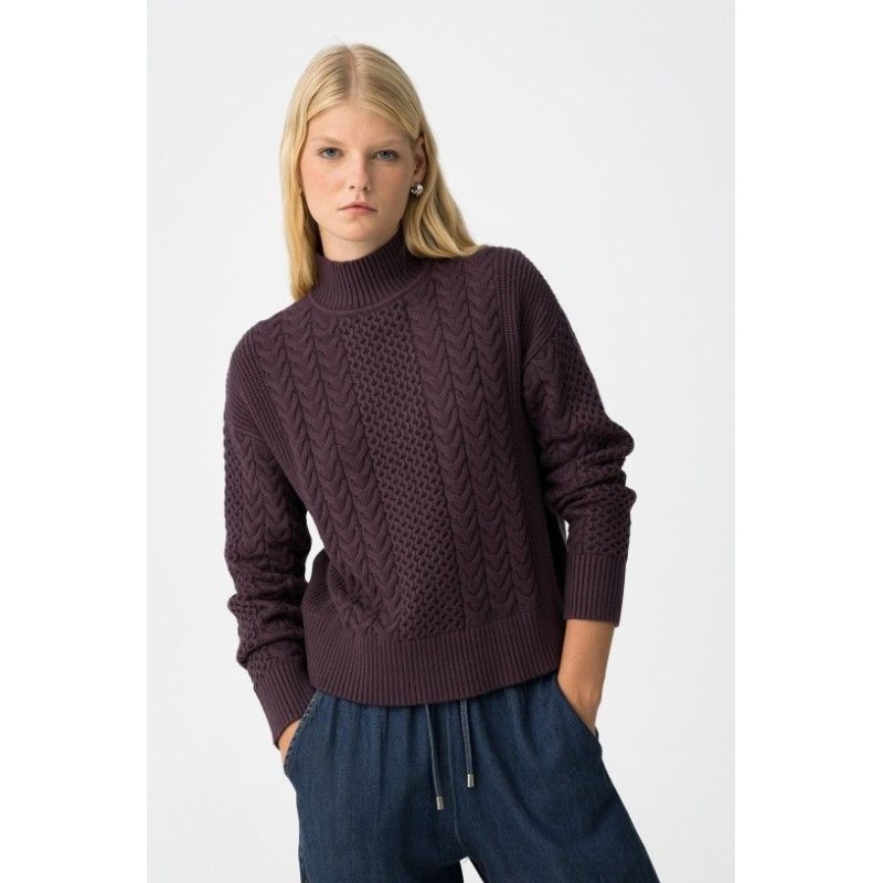 Jersey Edwina de Tiffosi color higo, punto trenzado con cuello alto – La Petite Sophie