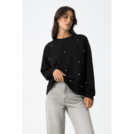 Sudadera Maeby negra de Tiffosi con apliques de perlas y acabado en rib
