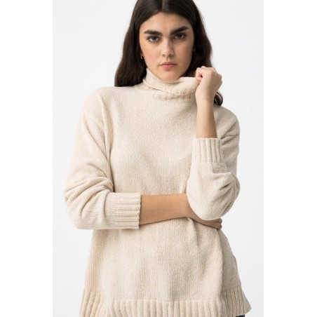 Jersey cuello alto beige mujer | Jersey básico elegante | La Petite Sophie