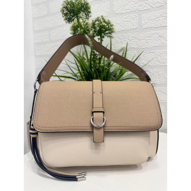 Bolso beige mujer de hombro con solapa | Complementos elegantes
