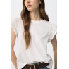 Camiseta blanca con manga bordada inglesa | Tiffosi