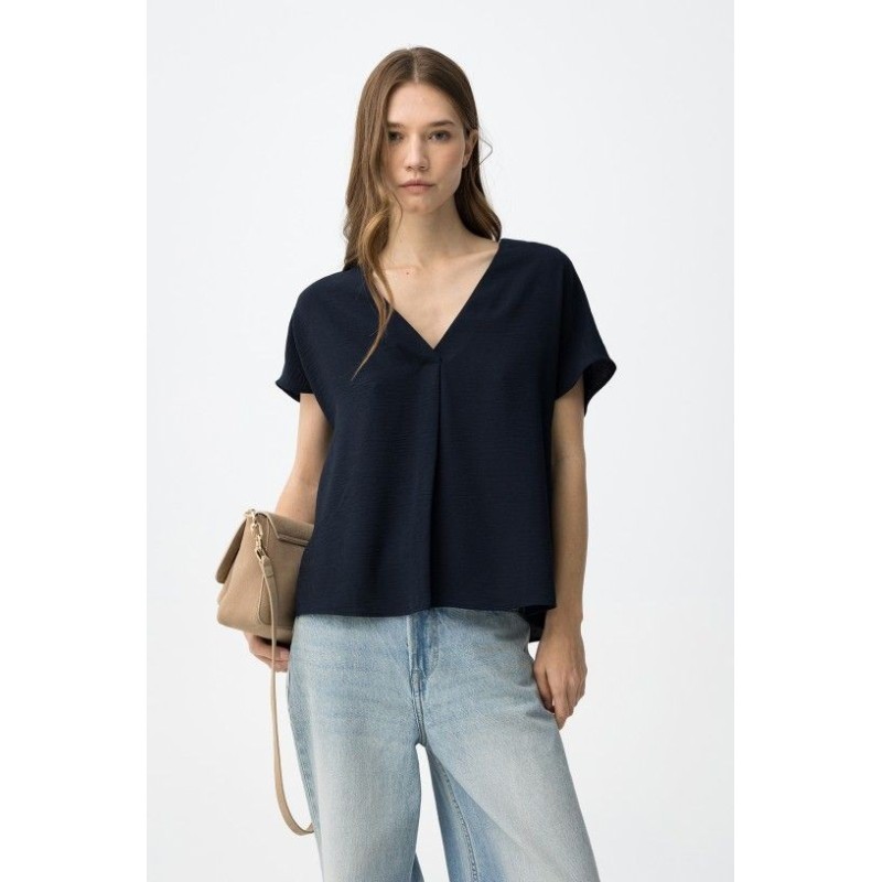 Blusa azul marino Tiffosi con escote cruzado